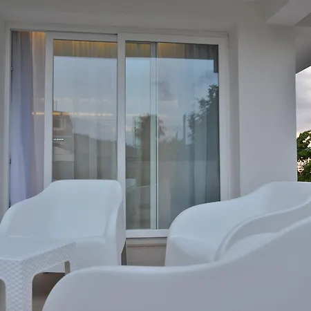 Centurio Luxury